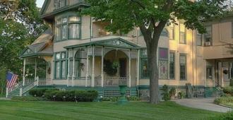 Oliver Inn Bed and Breakfast - South Bend