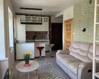 Apartment im Zentrum Tallinns - Tallín - Sala de estar