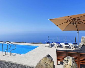 Villa De La Luz - Tijarafe - Piscina