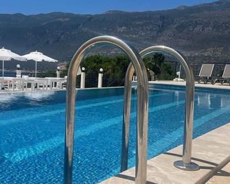 Sole'n Blu Hotel - Kaş - Piscină
