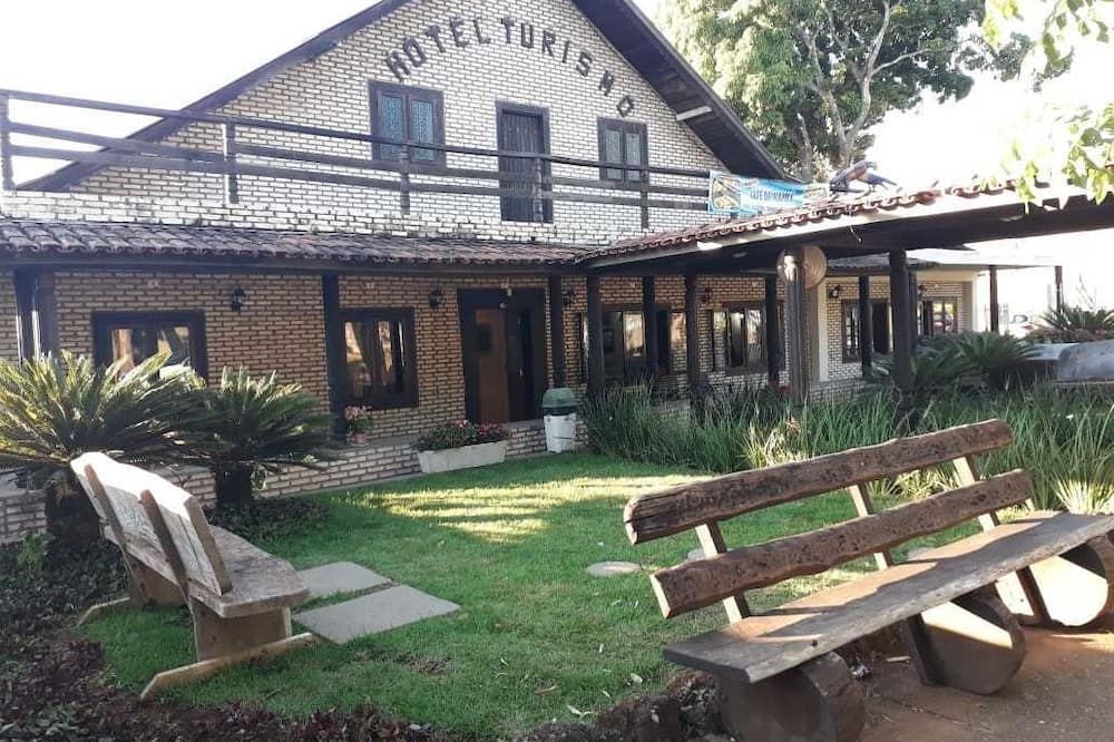Hotel Turismo - Chapada dos Guimaraes - Патіо
