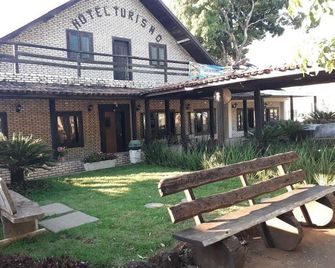 Hotel Turismo - Chapada dos Guimaraes - Патіо