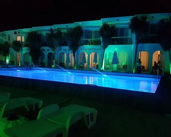 Pidasus Hotel - Burhaniye - Piscina