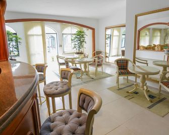 Biazi Paradise Hotel - סרה נגרה - מסעדה