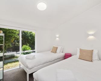 Te Awa View Holiday Home - Taupo - Soverom