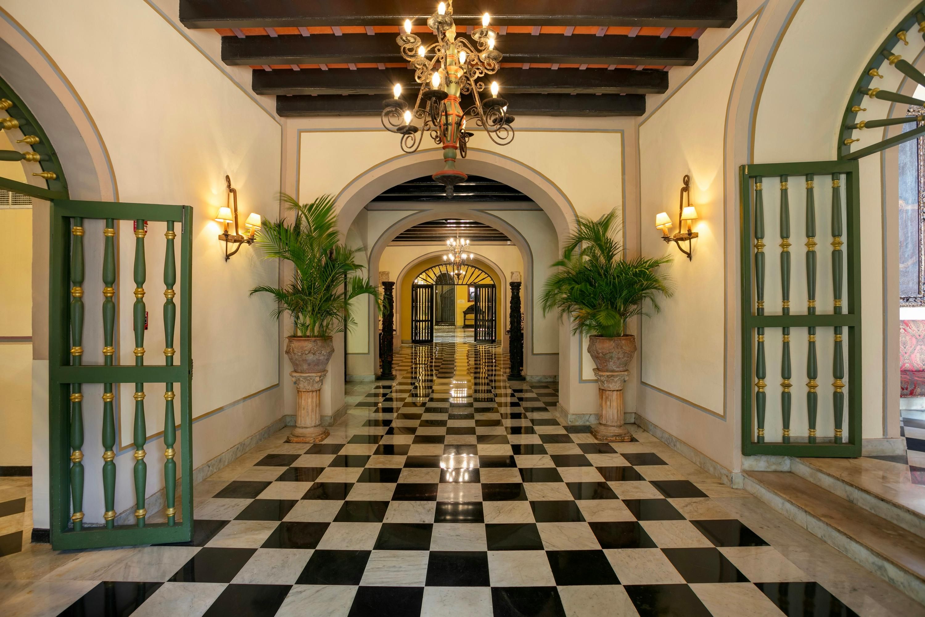 ＣＯＮＶＥＮＴＯ　ＬＯＵＮＧＥ Hotel El Convento from $182. San Juan Hotel Deals & Reviews - KAYAK