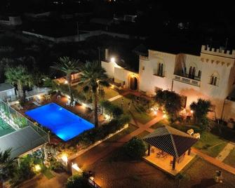 villa amodeo - טרפאני - בריכה