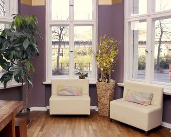 Grand Hostel Berlin - Berlin - Living room
