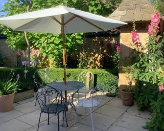 Holly House - Chipping Campden - Patio