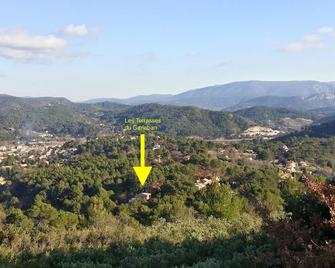 Bnb les Terrasses du Garlaban - La Destrousse - Vista del exterior