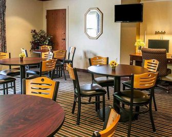 Royal Inn Rockville IN by Hotel O - Rockville - Restaurante