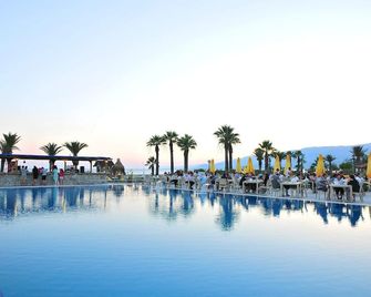 Afytos Akcay Tatil Koyu - Akçay - Pool