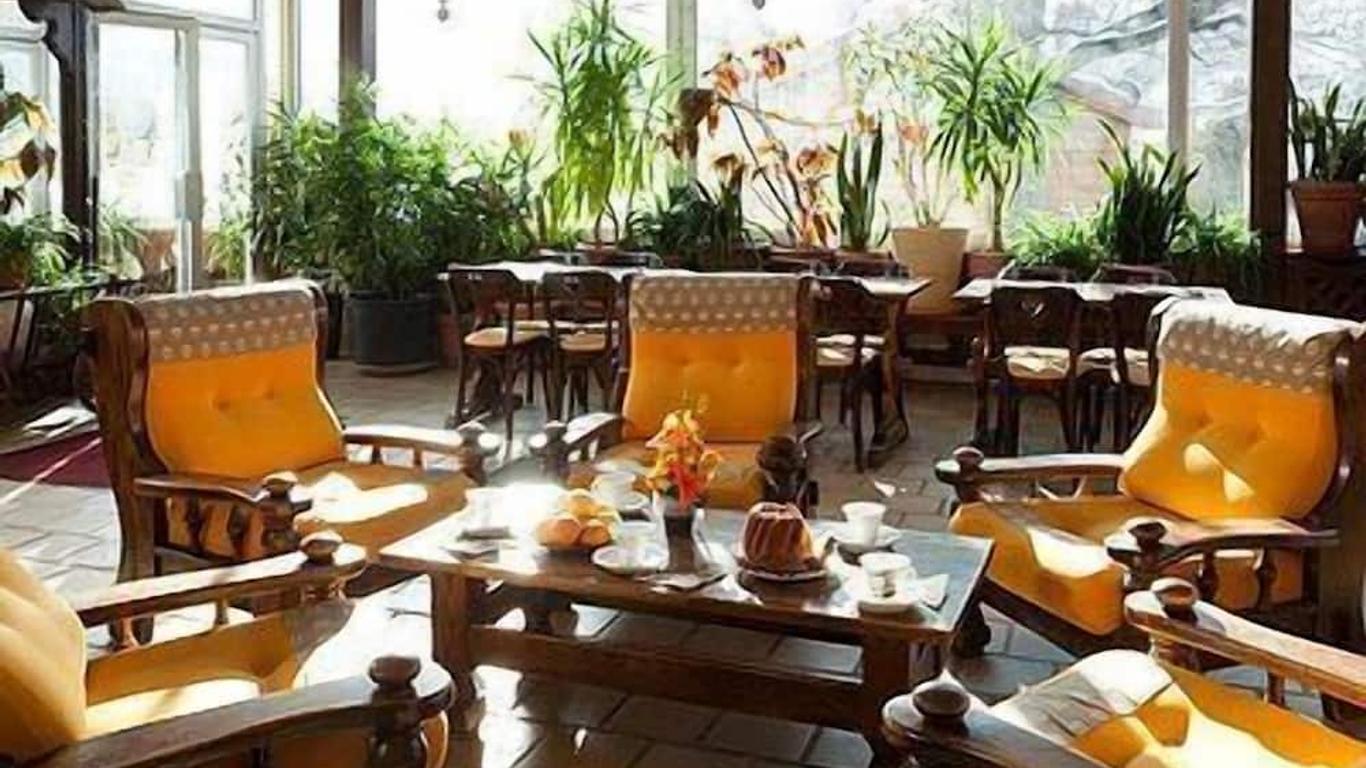 Hôtel Restaurant Pavillon Carina