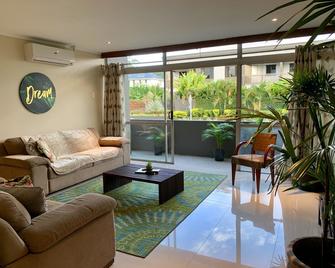 Kidsfirst Apartment 4 - Suva - Sala de estar