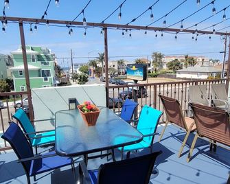 Beachwalker Inn & Suites - Pismo Beach - Balcony