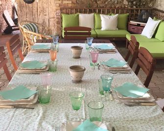 Rental house 9 pers - Buisson - Comedor