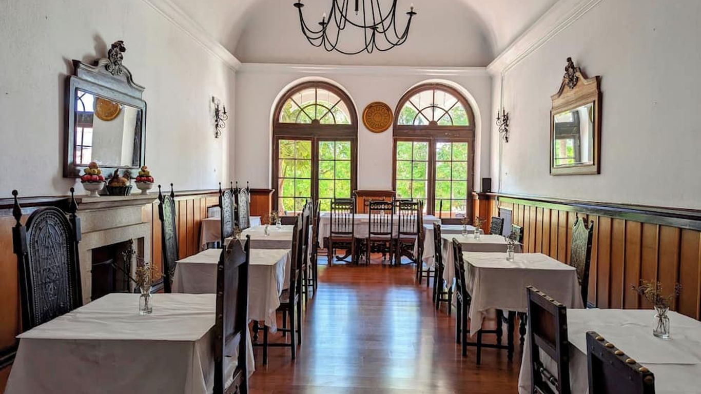 Hotel Solar De Monfalim