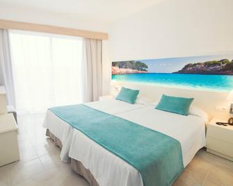 Azuline Hotel Bahamas y Bahamas II - S'Arenal - חדר שינה