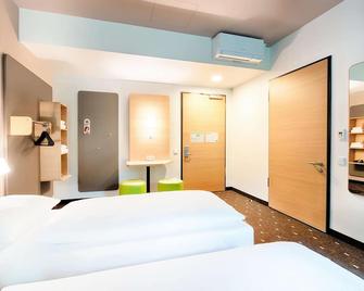 B&B Hotel Stuttgart-Neckarhafen - Stuttgart - Schlafzimmer