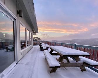 Spacious Mtn Top Contemporary - Spectacular Views - In Waterville Estates - Campton - Balcony