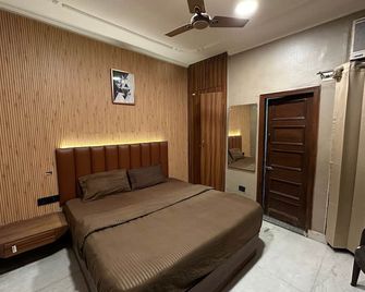 Pinnacle Desire Hospitality - Nueva Delhi - Habitación