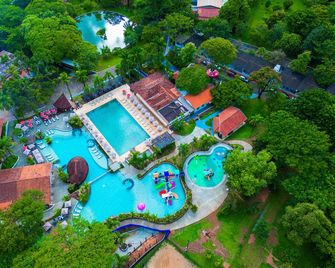 Resort Fazenda Sao João - São Pedro - Piscina