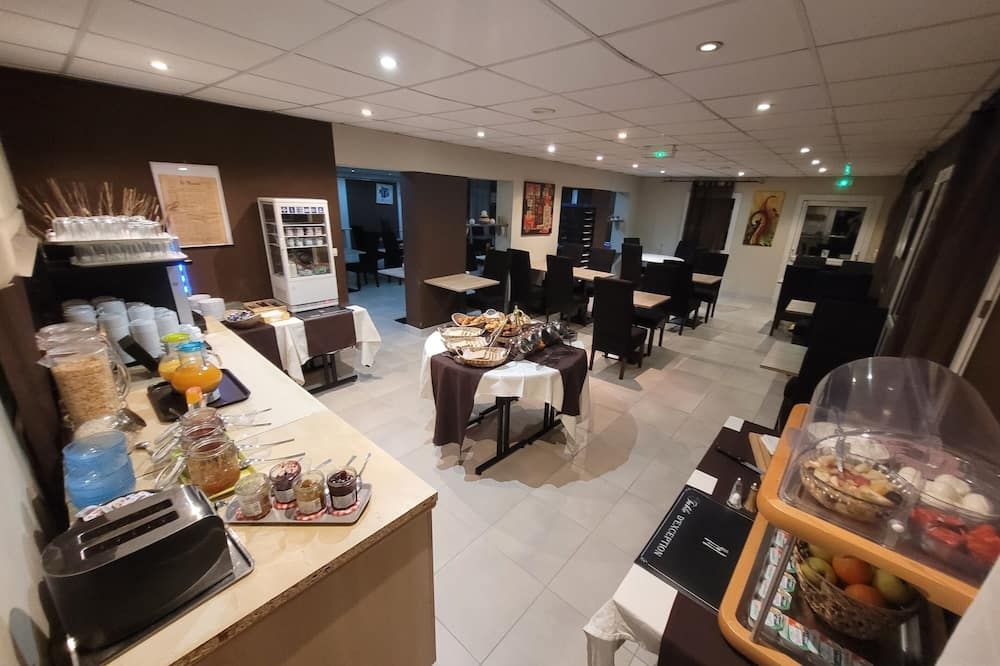 Hotel Le Cosy Blois Villebarou - בלואה - בופה