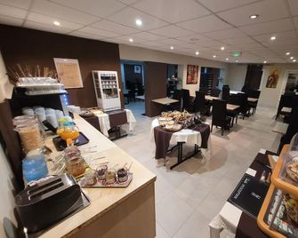 Hotel Le Cosy Blois Villebarou - Blois - Buffet