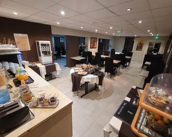 Hotel Le Cosy Blois Villebarou - בלואה - בופה