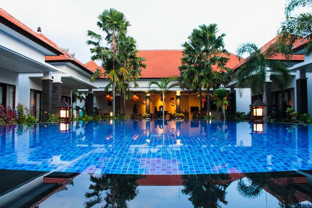 Kubu Garden Suites & Villas Nusa Dua - South Kuta - בריכה