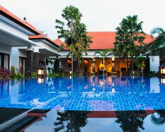 Kubu Garden Suites & Villas Nusa Dua - South Kuta - Uima-allas