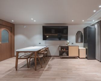 Coolstay Hotel - Gyeongju