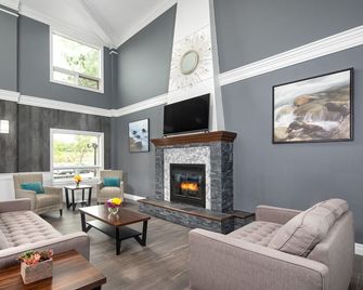 Travelodge Hotel by Wyndham Sudbury - Sudbury - Phòng khách
