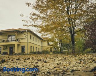 Diva Kacica Restaurant & Pension - Komárno - Building