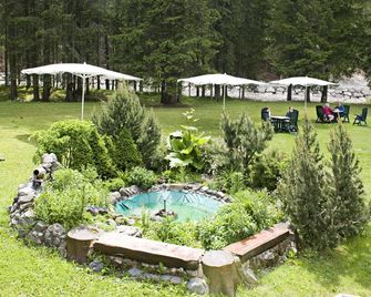 Hotel Villa Rosella Park & Wellness - Canazei - Näkymät ulkona