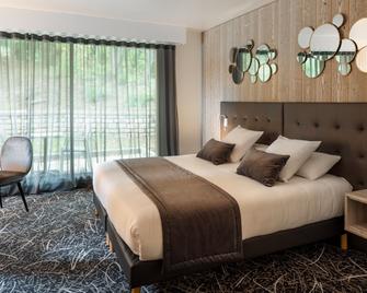 Logis Hôtel Parenthèse, Restaurant & Spa - Vernantois - Bedroom