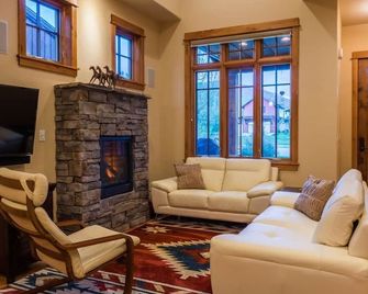 Bozeman - The Legends Chalet - Bozeman - Wohnzimmer