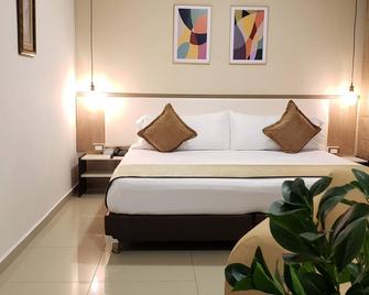 أييندا 1137 سويت سنتر - بيريرا - غرفة نوم