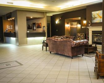 Chateau Logue Golf & Resort - Maniwaki - Lobby