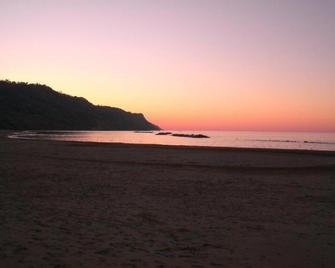 Casa Aleardi grazioso e nuovissimo monolocale con balcone - Pesaro - Beach