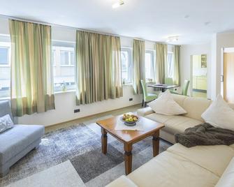 هوتل كونجيز هوف - دورتموند - غرفة معيشة