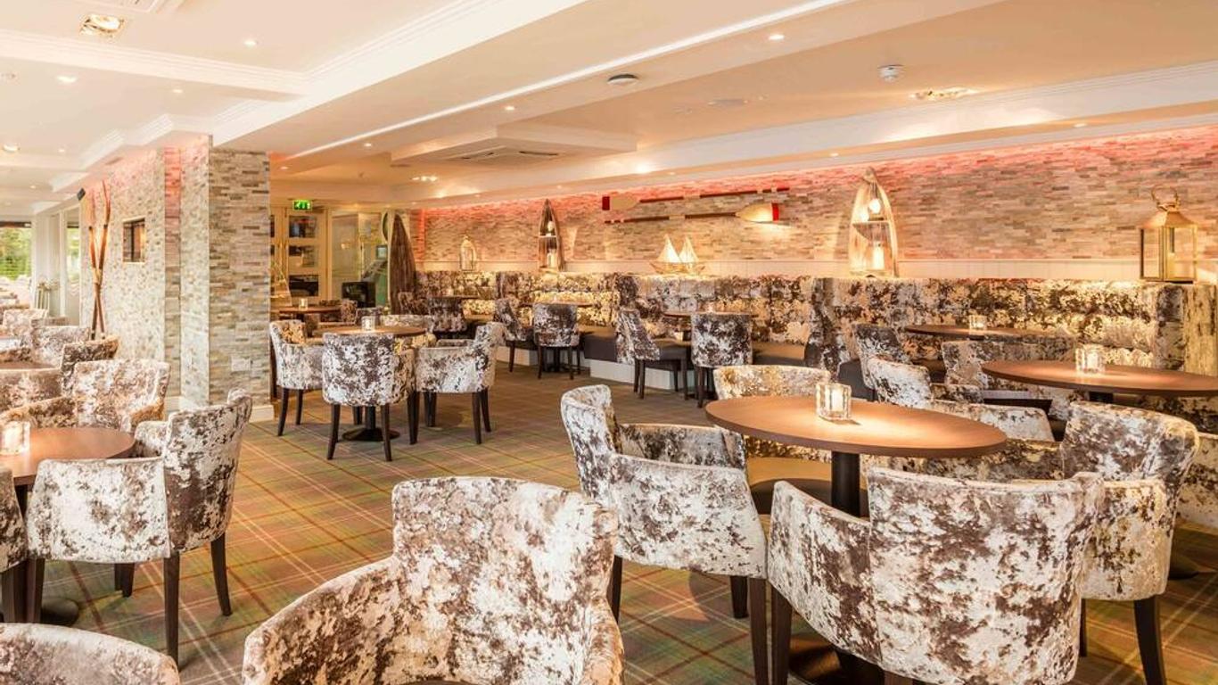 Duck Bay Hotel & Restaurant