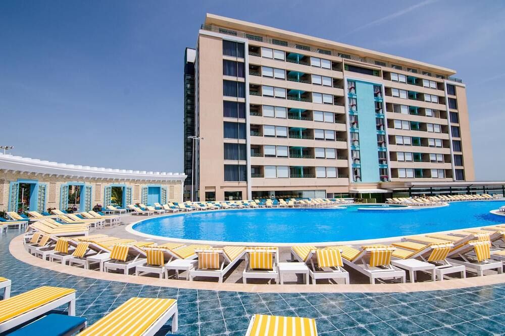 Phoenicia Luxury Hotel - מאמאיה - בריכה