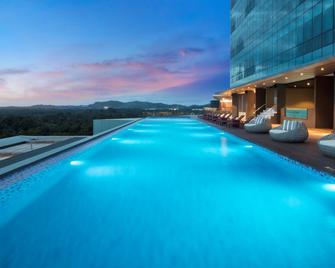 Panbil Residence Serviced Apartment - Batam - Piscină