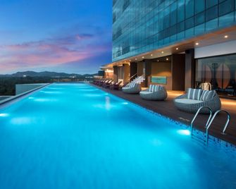 Panbil Residence Serviced Apartment - Batam - Piscine