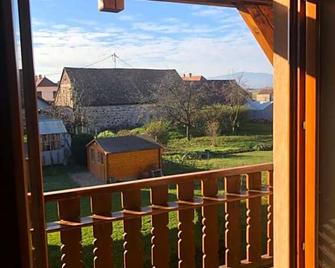 Chambre D'hotes Chez Sylviane - Niederhergheim - Balcón