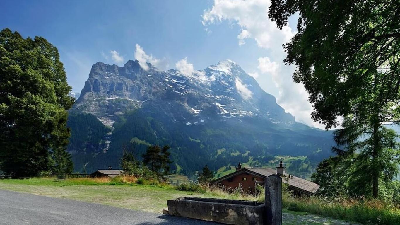 Eiger View Alpine Lodge