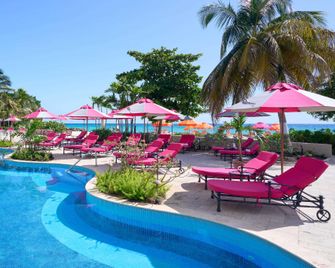 O2 Beach Club & Spa - Bridgetown - Zwembad
