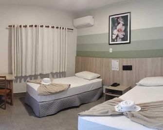 Limeira Plaza Hotel - Limeira - Bedroom