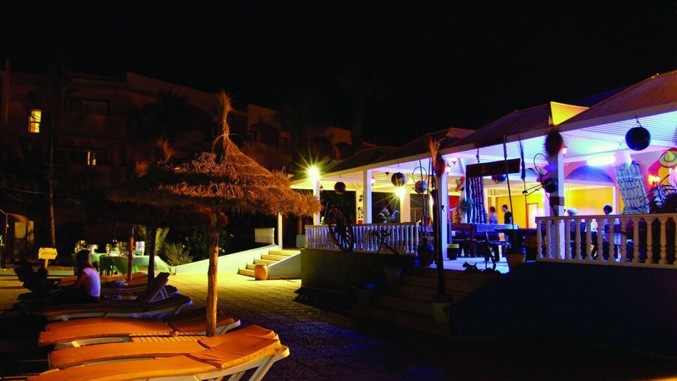 كاريبيان ورلد ثالاسو جربة